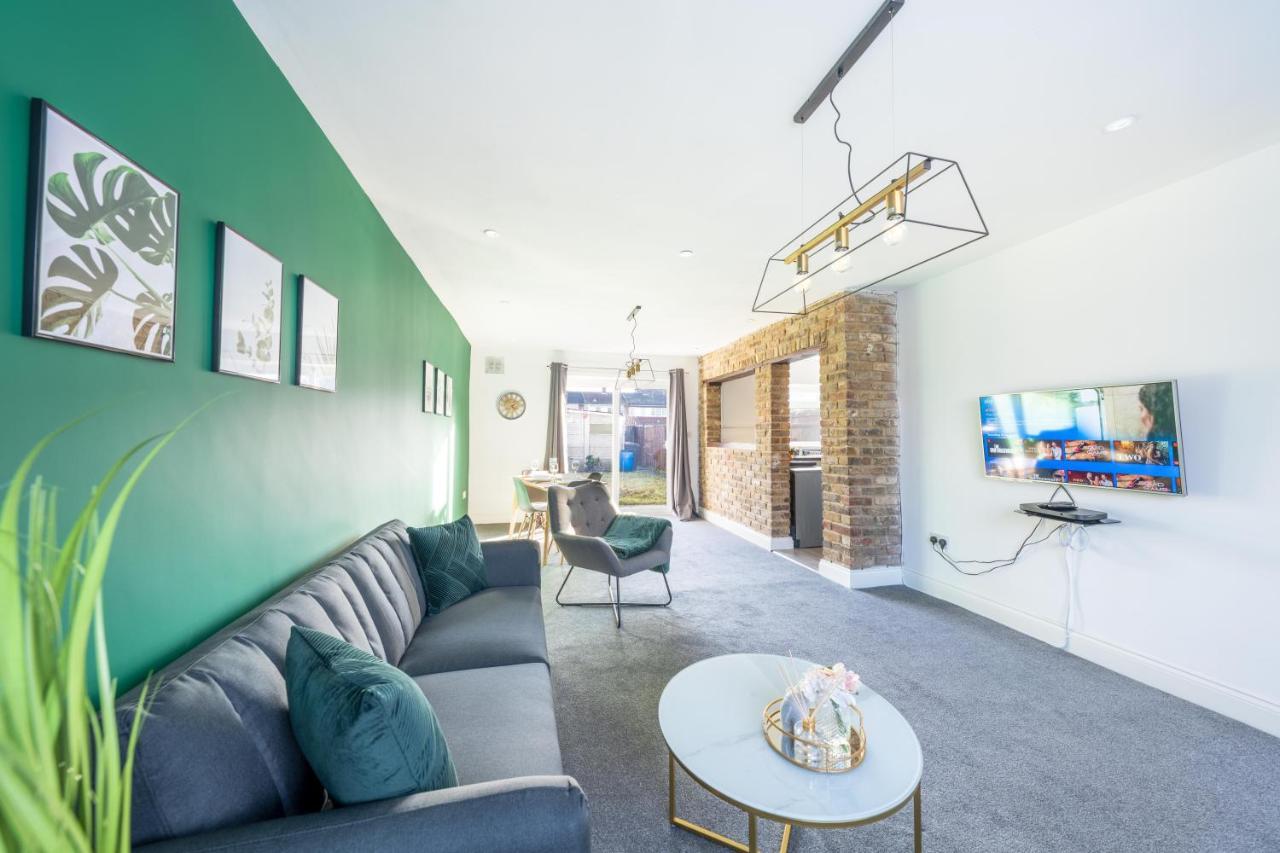 Contractor Accommodation Near Heathrow, Windsor Minutes From M4 Slough Eksteriør billede