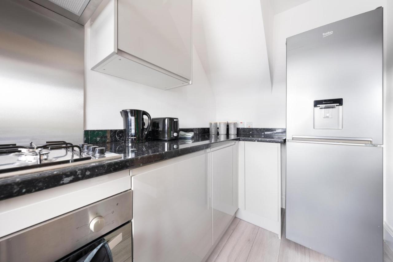 Contractor Accommodation Near Heathrow, Windsor Minutes From M4 Slough Eksteriør billede