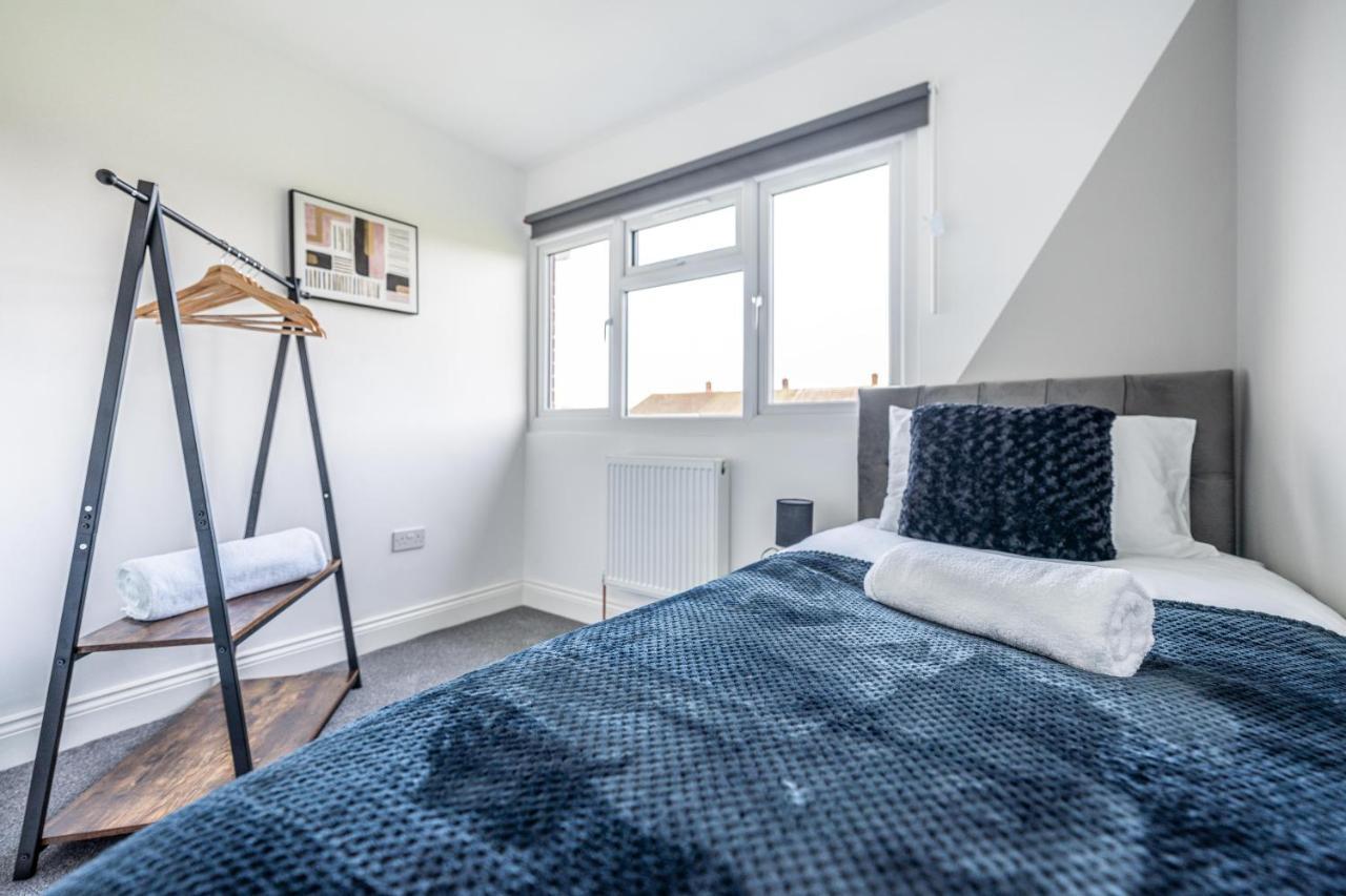 Contractor Accommodation Near Heathrow, Windsor Minutes From M4 Slough Eksteriør billede